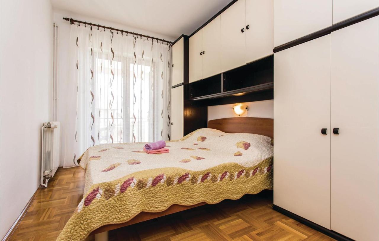 Stunning Apartment In Krk With Kitchen Krk Town Eksteriør billede